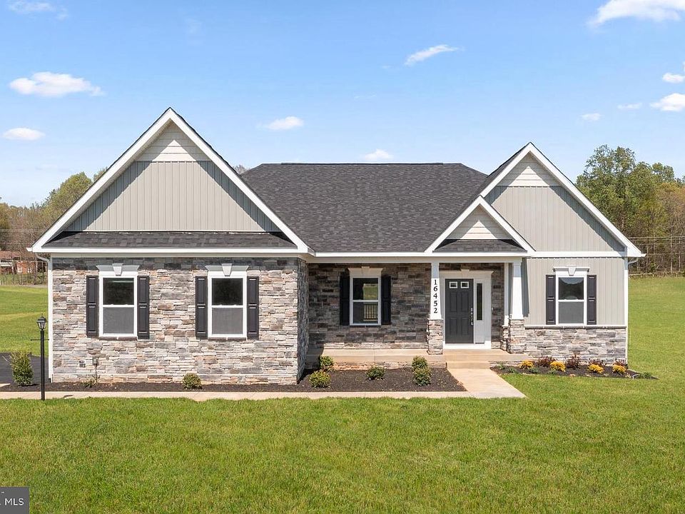 1st image of 16452 Bobak Rd