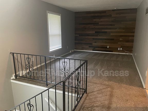 3rd image of 6012 E 98th St