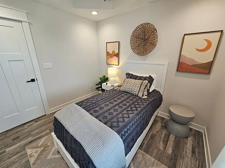 710 Orchard St — Photo 50