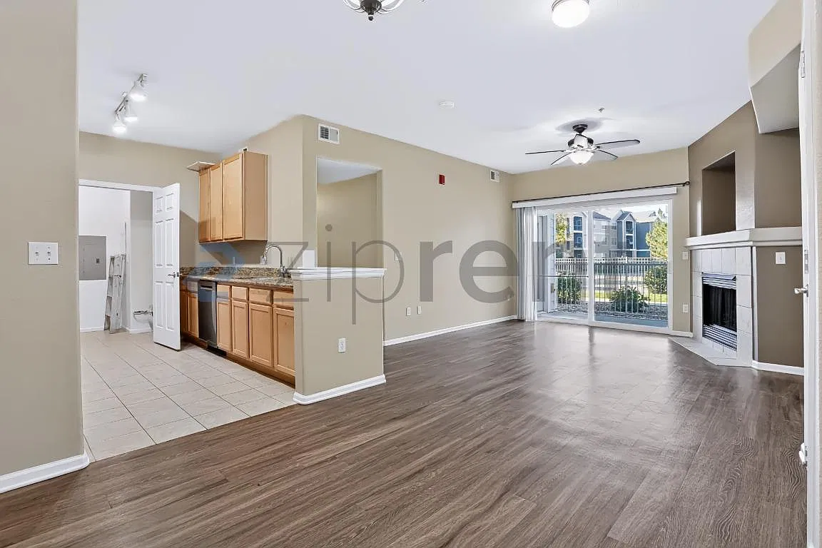 15700 E Jamison Dr — Photo 3