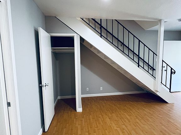 5th image of 2084 Ascot Dr APT 5