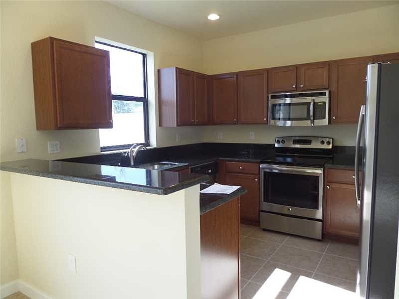 2nd image of 8935 NW 33 Avenue Rd