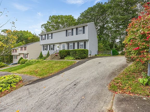 3rd image of 21 Twin Brooks Cir #U21