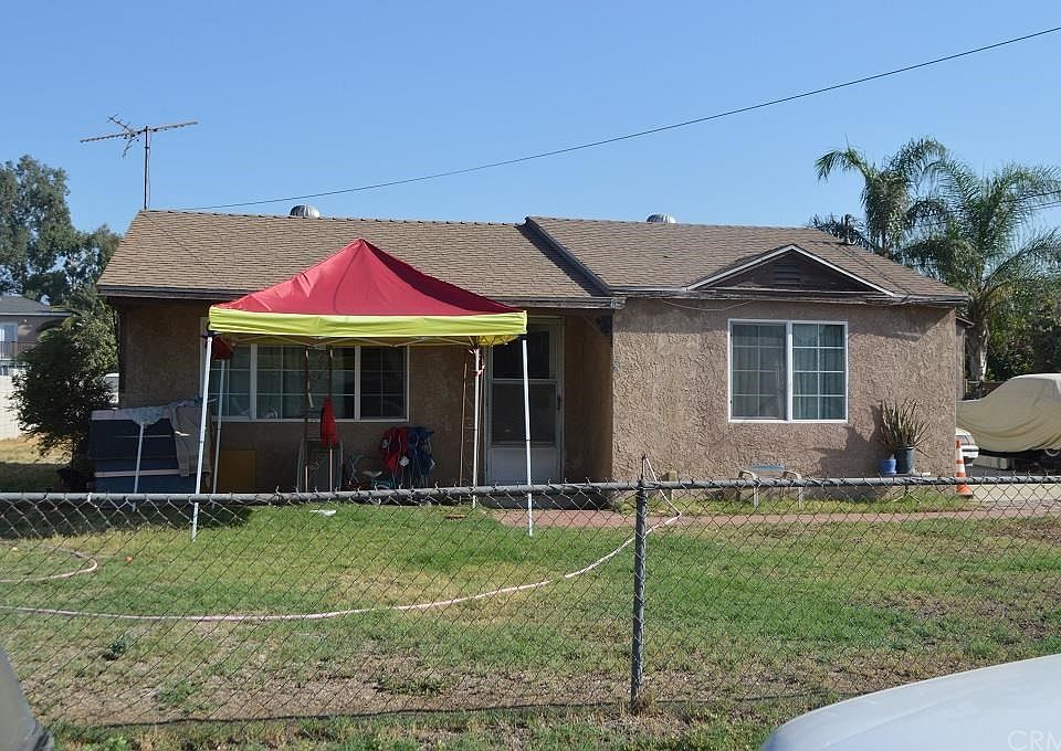 1st image of 15354 Iris Dr