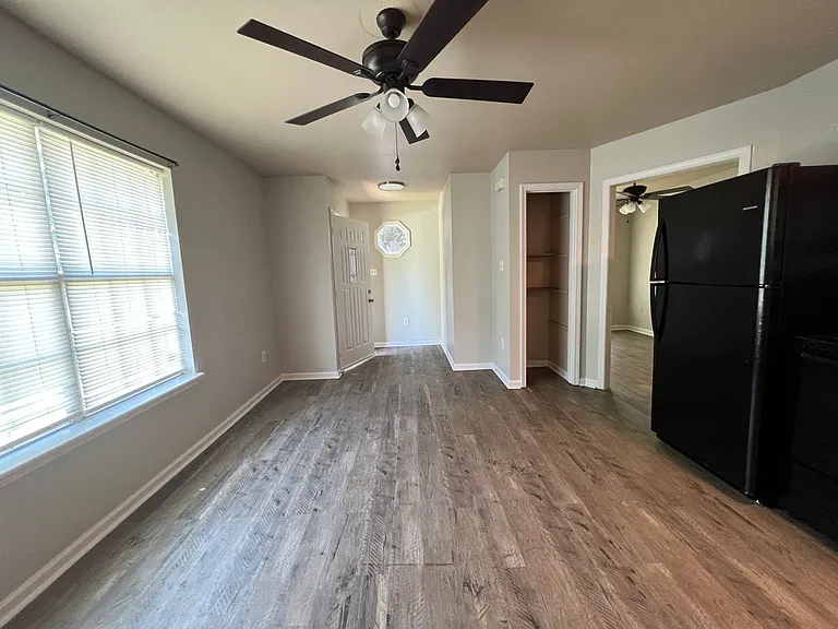 234 Ambrea Dr — Photo 3