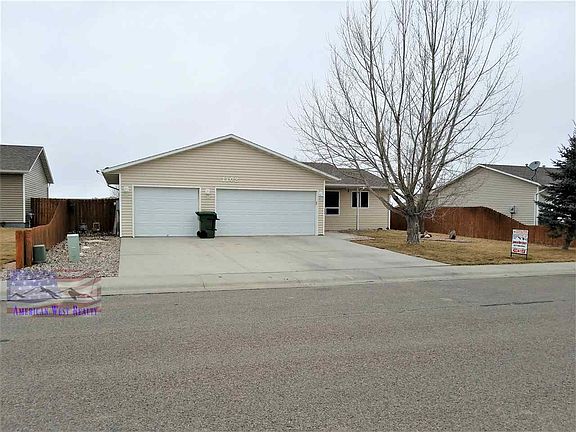 2nd image of 1102 Hatchet Dr