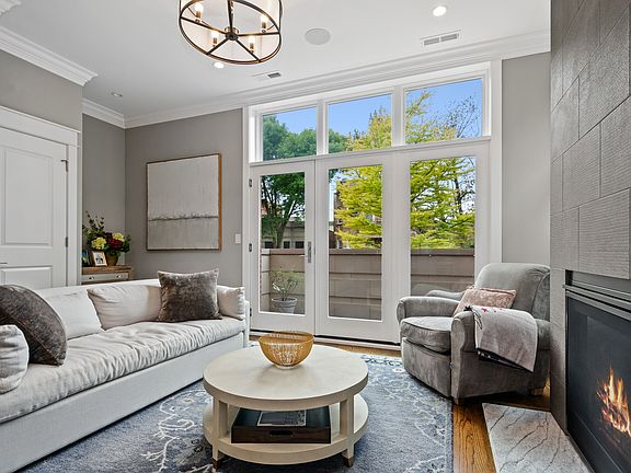 3rd image of 2715 N Mildred Ave #Penthouse