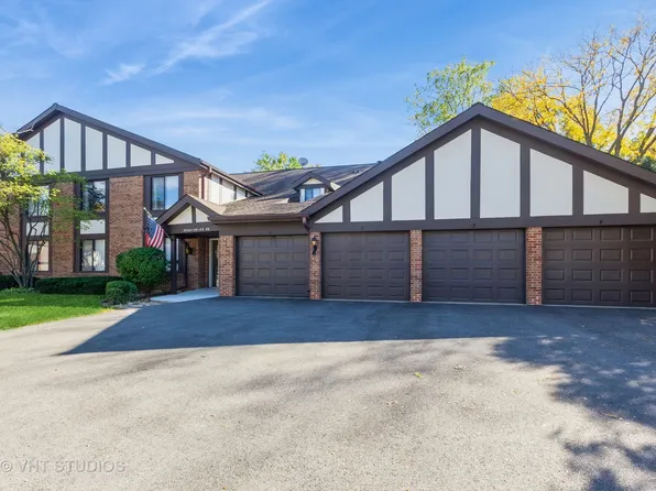 5840 Doe Cir #5840, Westmont, IL 60559