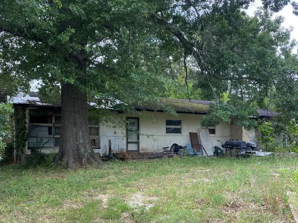 116 Harold St, Crocker, MO 65452