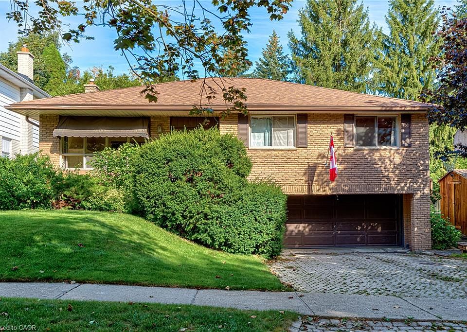 1st image of 8 Bonnylyn Dr