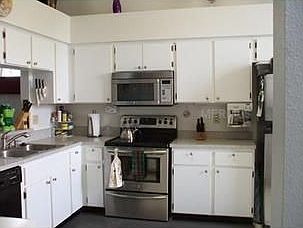 2nd image of 13432 Silvercreek Dr