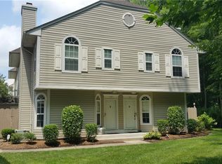 1406 Shortleaf Ln, Chesapeake, VA 23320