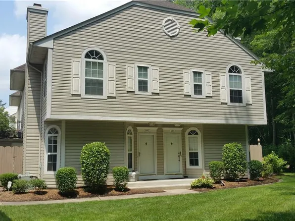 1406 Shortleaf Ln, Chesapeake, VA 23320