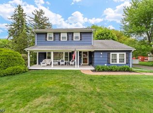 2 Carla Ct, Rockaway, NJ 07866