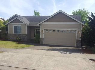 1410 Flintlock St, Silverton, OR 97381