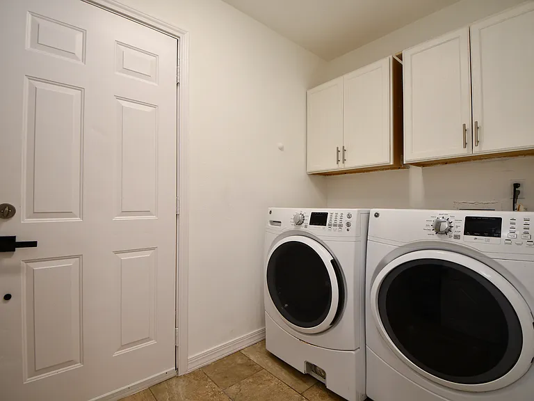 5951 Beaudry Dr — Photo 28