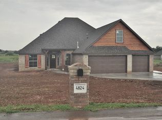 4824 Crestmere Ln, Edmond, OK 73025