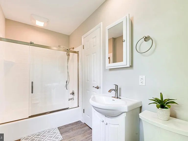 4005 Lees Corner Rd — Photo 7