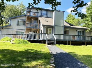 196 Beaver Dam Rd, Long Pond, PA 18334