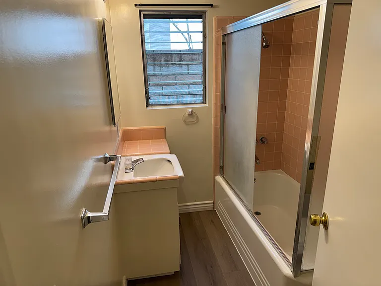 149 Diamond St #C — Photo 4