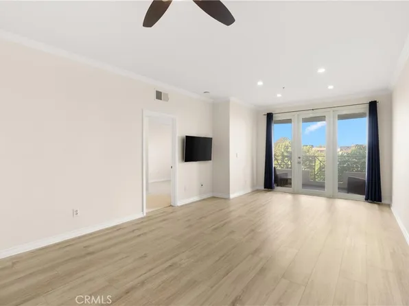 2243 Martin APT 207, Irvine, CA 92612