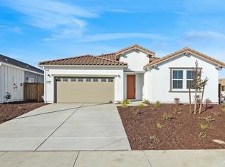 2100 Maze Way, Dixon, CA 95620