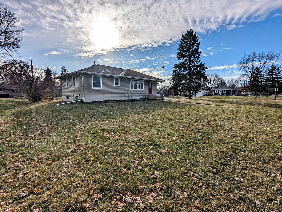 6325 Bethia Ln N, Brooklyn Park, MN 55428 | Zillow