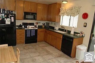 4th image of 177 N Singingwood St Unit 21
