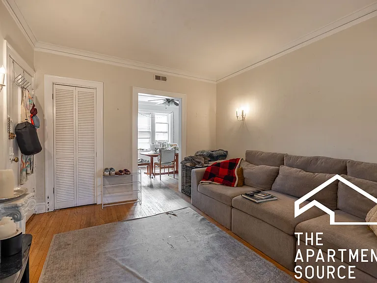 3709 N Hoyne Ave #2 — Photo 5