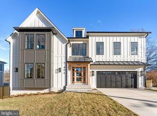 406 Dove Cir SW, Vienna, VA 22180