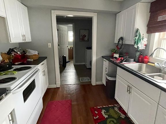 3rd image of 263 Bell St