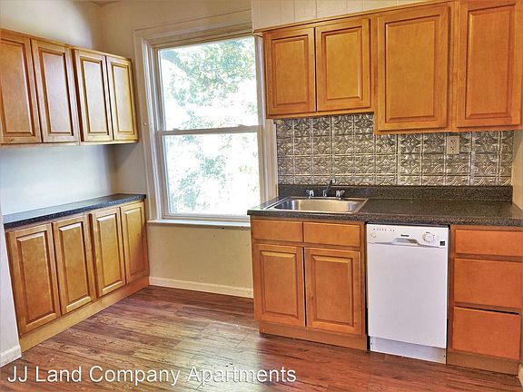 3rd image of 1023 Mellon St APT 2