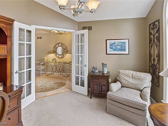 4th image of 407 Clearbrook Dr