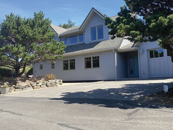 25 Spouting Whale Ln
