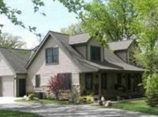 12627 Oakview Cir, Story City, IA 50248