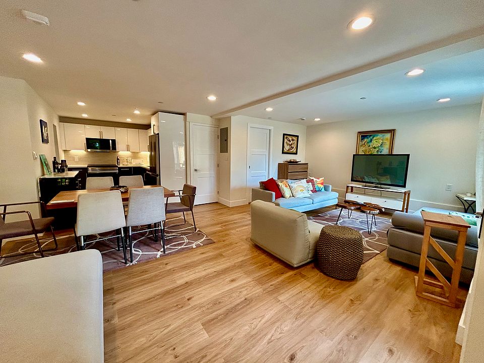 1st image of 2727 Clay St #5
