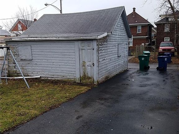 3rd image of 1529 Pierce Ave