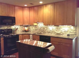 2128 Cartwright Pl, Reston, VA 20191