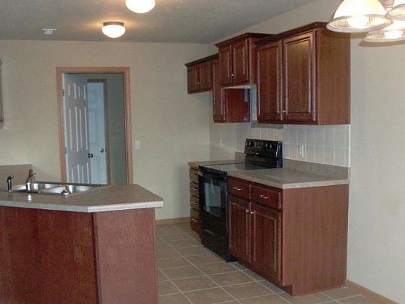 4th image of 2228 E Timber Oak St