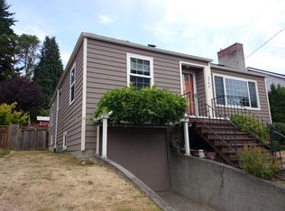 3704 SW Barton St, Seattle, WA 98126