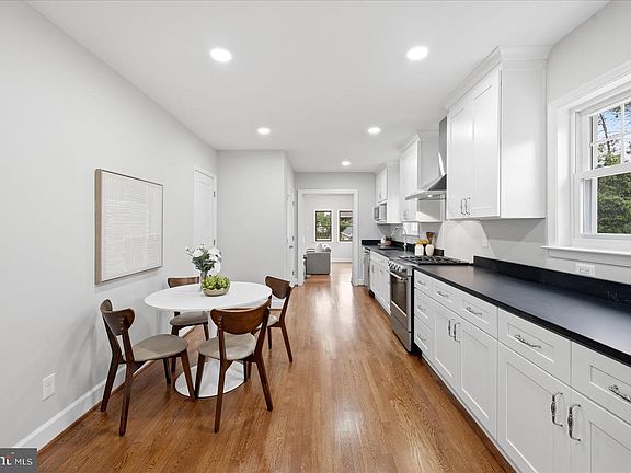 5th image of 3008 16th St S