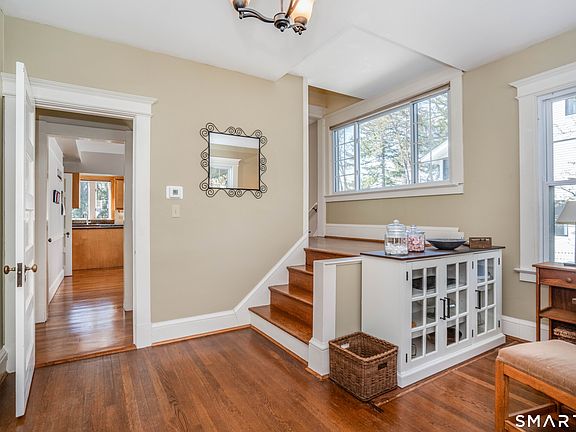 5th image of 21 Vanderbilt Road