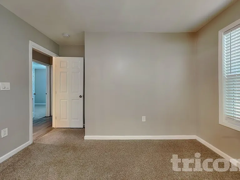 47 Rosemont Ct — Photo 7