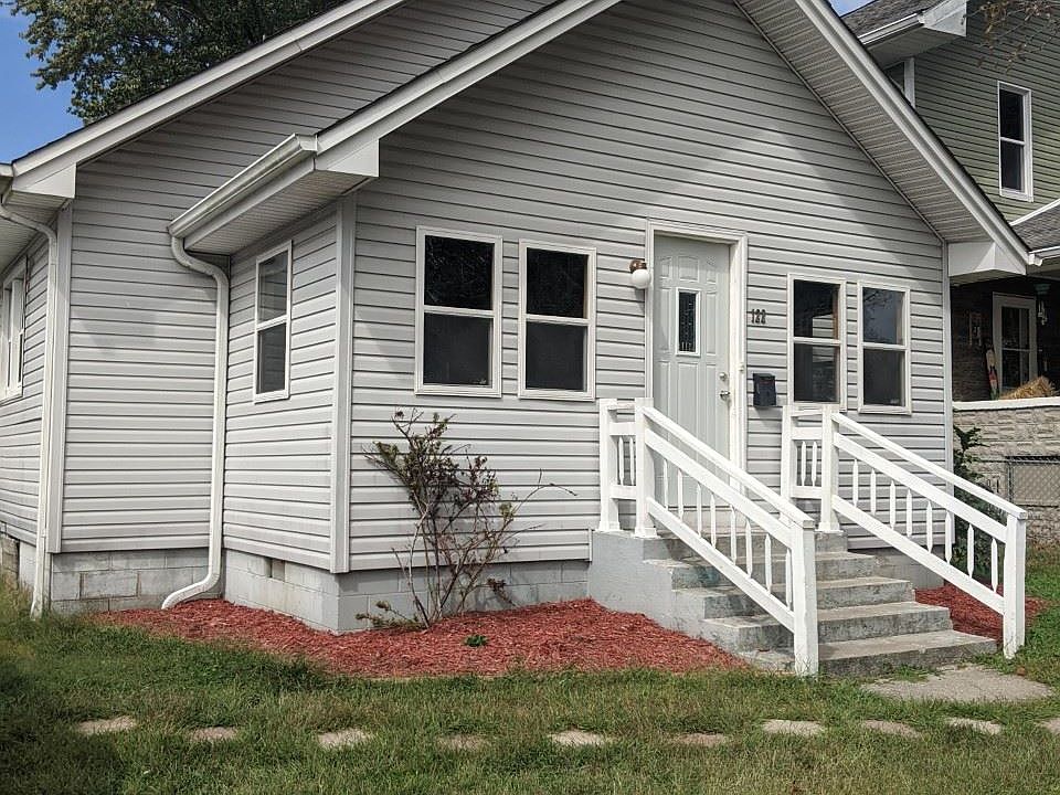 1st image of 122 N Jackson St