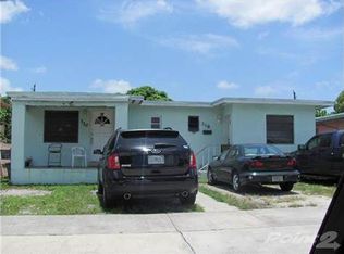318 E 15th St, Hialeah, FL 33010