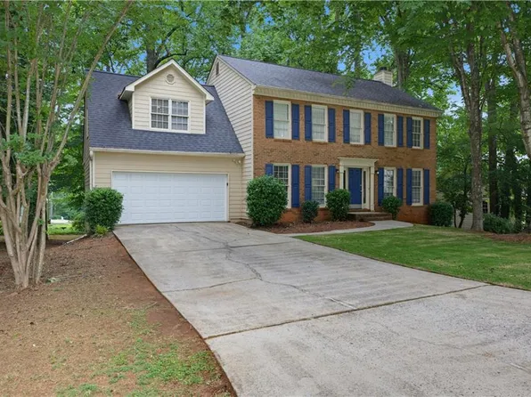 920 Providence Dr, Lawrenceville, GA 30044