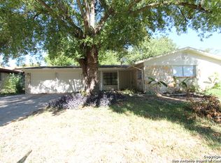 309 E Lindbergh Blvd, Universal City, TX 78148