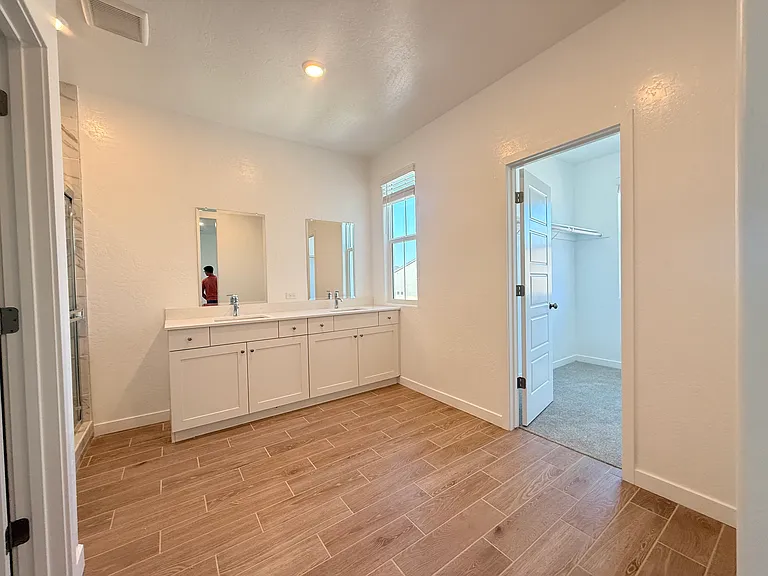 2287 N Preuss Ave — Photo 13