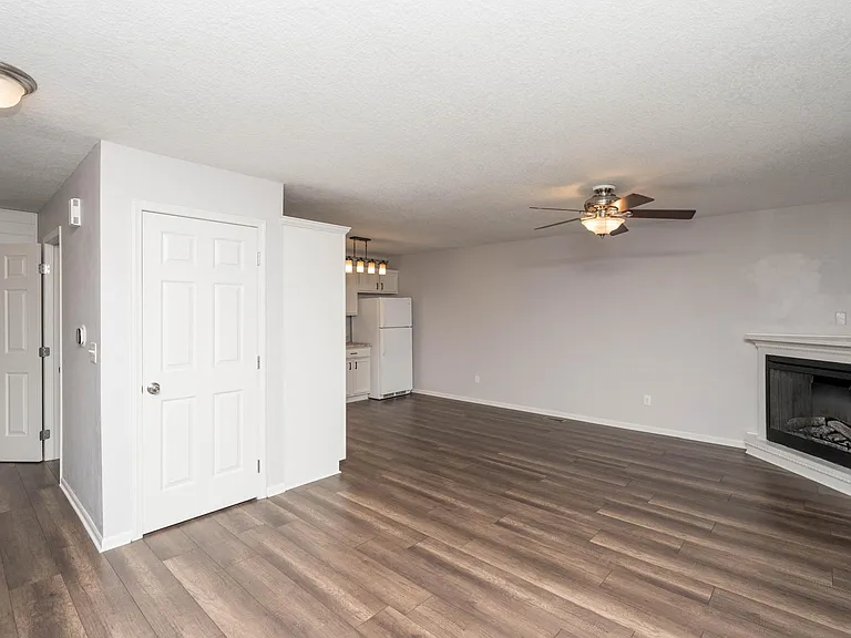 1151 SE Village View Ln — Photo 8