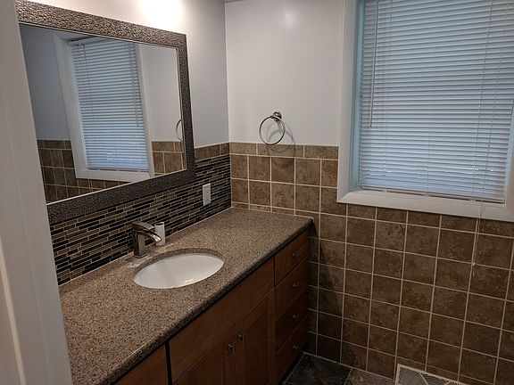 2nd image of 218 Beckwith Dr